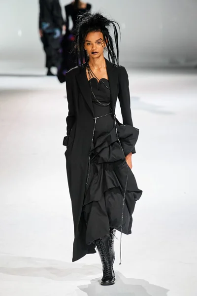 Look 29